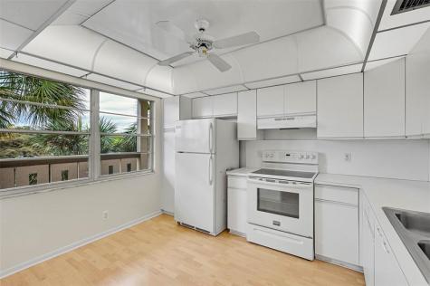 1804 Eleuthera Point Coconut Creek FL 33066