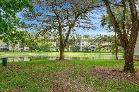 1804 Eleuthera Point Coconut Creek FL 33066