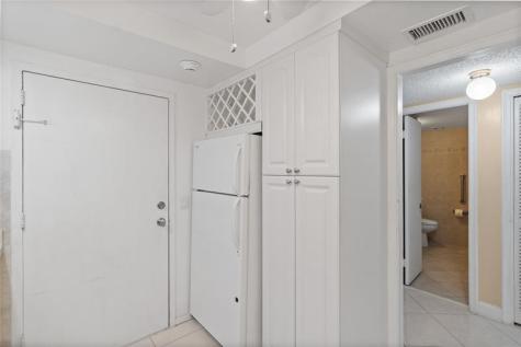 2000 S Ocean Boulevard Lauderdale By The Sea FL 33062