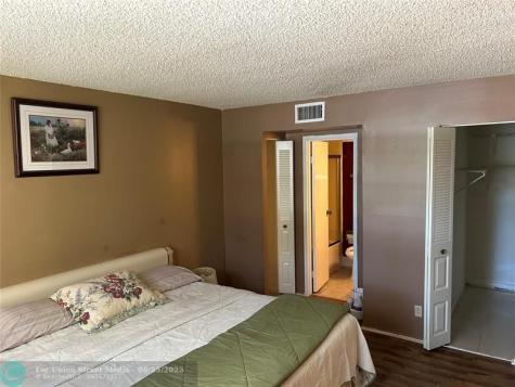 2601 NW 48th Terrace Lauderdale Lakes FL 33313