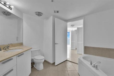 16699 Collins Avenue Sunny Isles Beach FL 33160