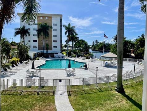 3040 NE 16th Avenue Oakland Park FL 33334