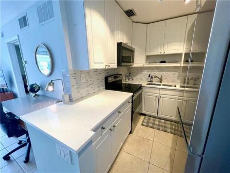 3040 NE 16th Avenue Oakland Park FL 33334