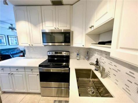 3040 NE 16th Avenue Oakland Park FL 33334