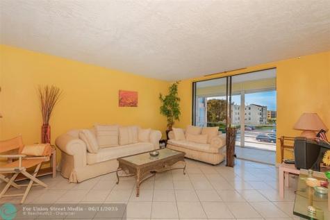 2861 Somerset Drive Lauderdale Lakes FL 33311