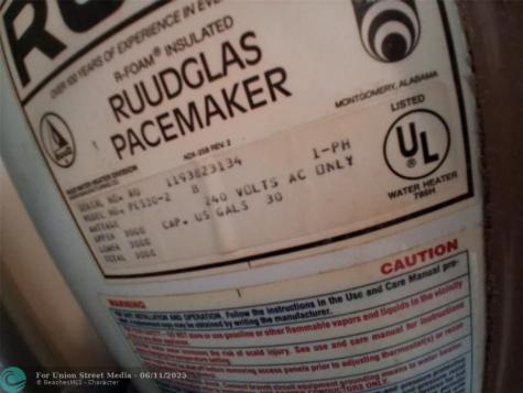 2861 Somerset Drive Lauderdale Lakes FL 33311