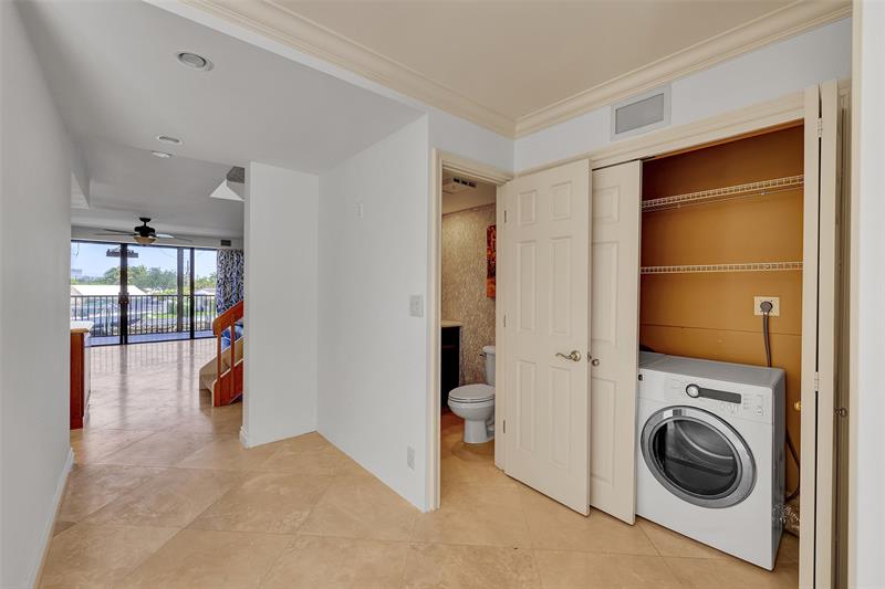 1100 SE 5 Court Pompano Beach FL 33060