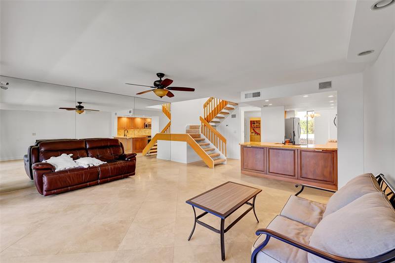 1100 SE 5 Court Pompano Beach FL 33060