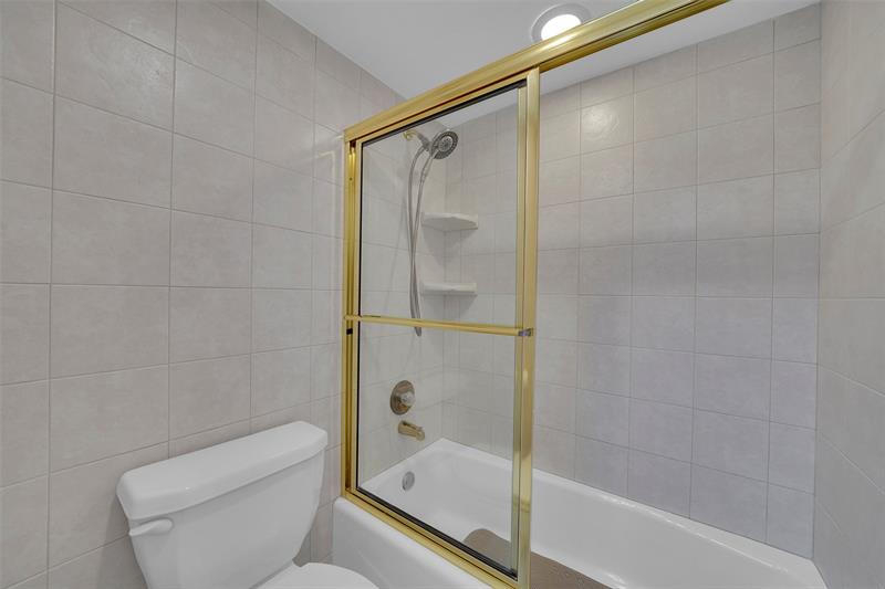 1100 SE 5 Court Pompano Beach FL 33060