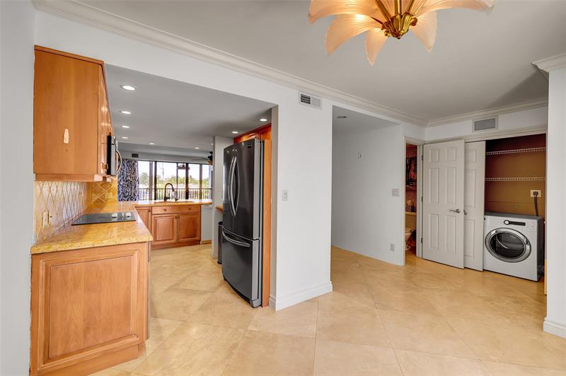 1100 SE 5 Court Pompano Beach FL 33060