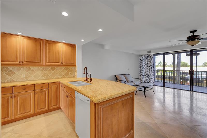 1100 SE 5 Court Pompano Beach FL 33060