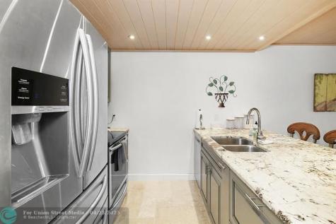 40 NE Plantation Road Stuart FL 34996