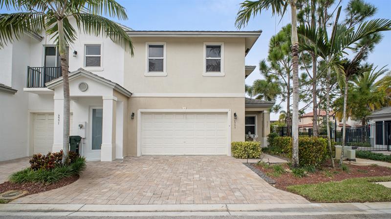 6993 Pines Circle Coconut Creek FL 33073