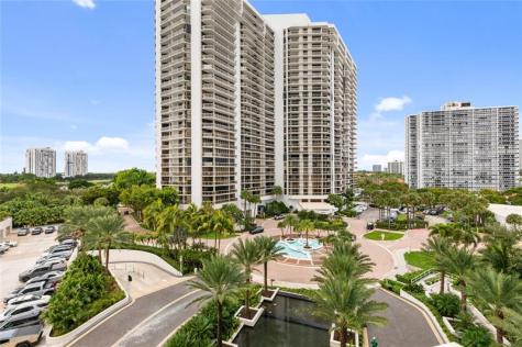 20201 E Country Club Drive Aventura FL 33180