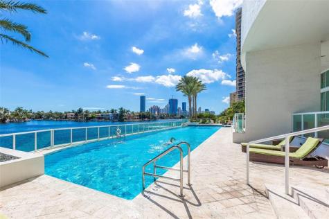 20201 E Country Club Drive Aventura FL 33180
