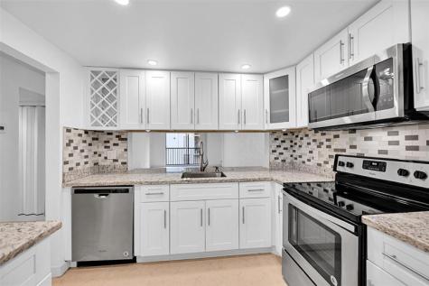 7173 Orange Drive Davie FL 33314