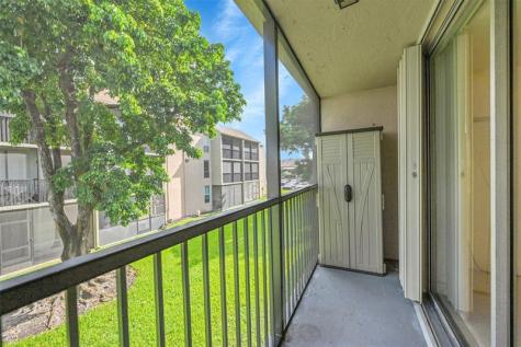7173 Orange Drive Davie FL 33314