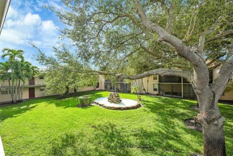 7173 Orange Drive Davie FL 33314