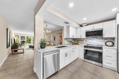 2102 Lucaya Bend Coconut Creek FL 33066