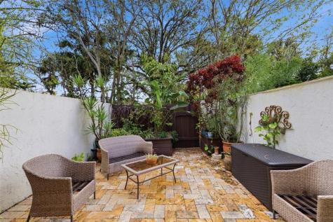 3020 S Oakland Forest Drive Oakland Park FL 33309
