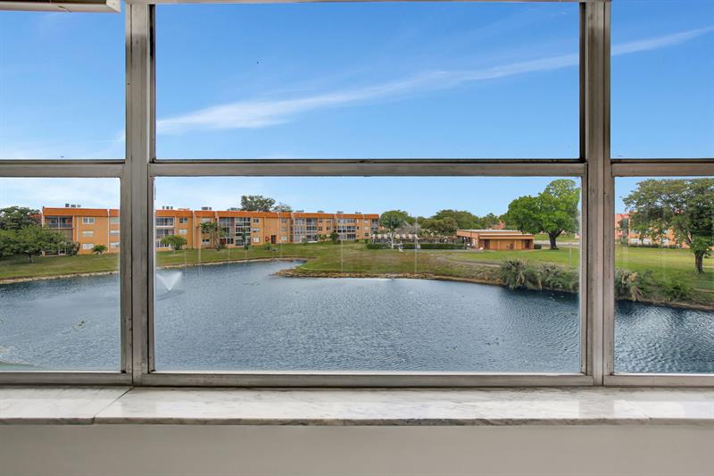 9861 Sunrise Lakes Boulevard Sunrise FL 33322