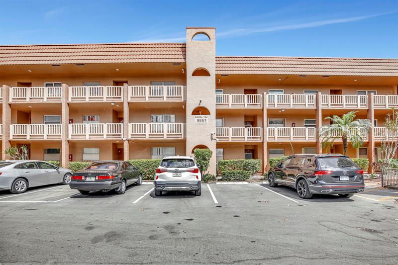 9861 Sunrise Lakes Boulevard Sunrise FL 33322