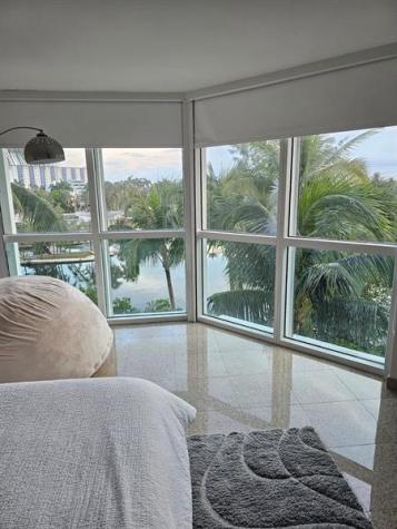16500 Collins Avenue Sunny Isles Beach FL 33160
