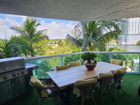 16500 Collins Avenue Sunny Isles Beach FL 33160