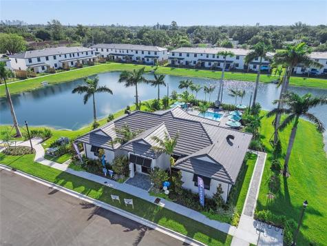 4973 Oakmont Drive Dania Beach FL 33312