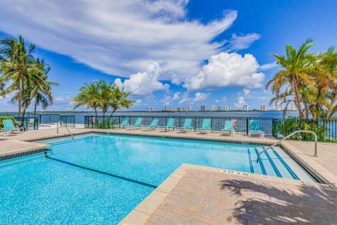 1040 Lake Shore Drive Lake Park FL 33403