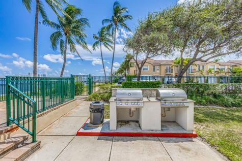 1040 Lake Shore Drive Lake Park FL 33403