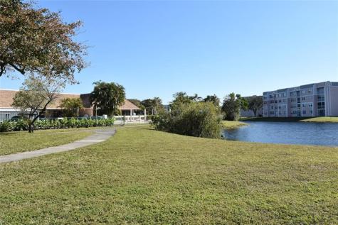 10120 Sunrise Lakes Boulevard Sunrise FL 33322