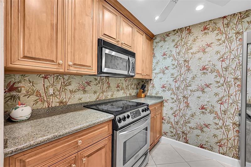 3215 SE 10th Street Pompano Beach FL 33062