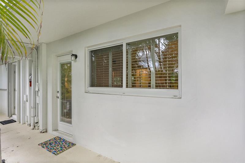 3215 SE 10th Street Pompano Beach FL 33062