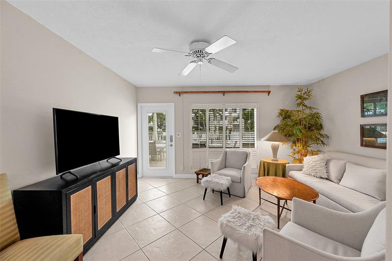 3215 SE 10th Street Pompano Beach FL 33062