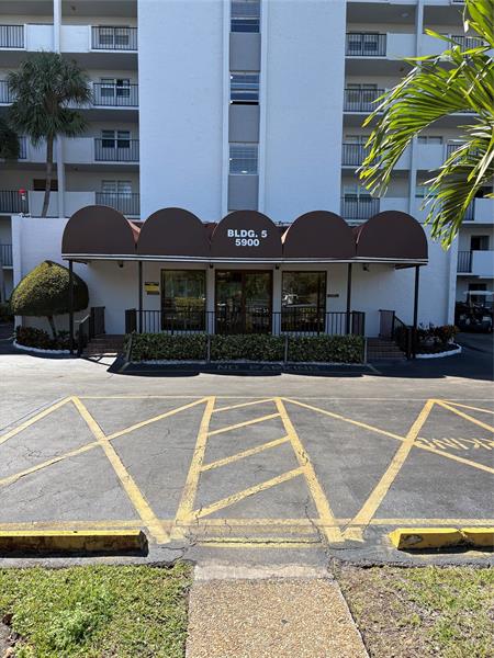 Lauderhill FL 33319