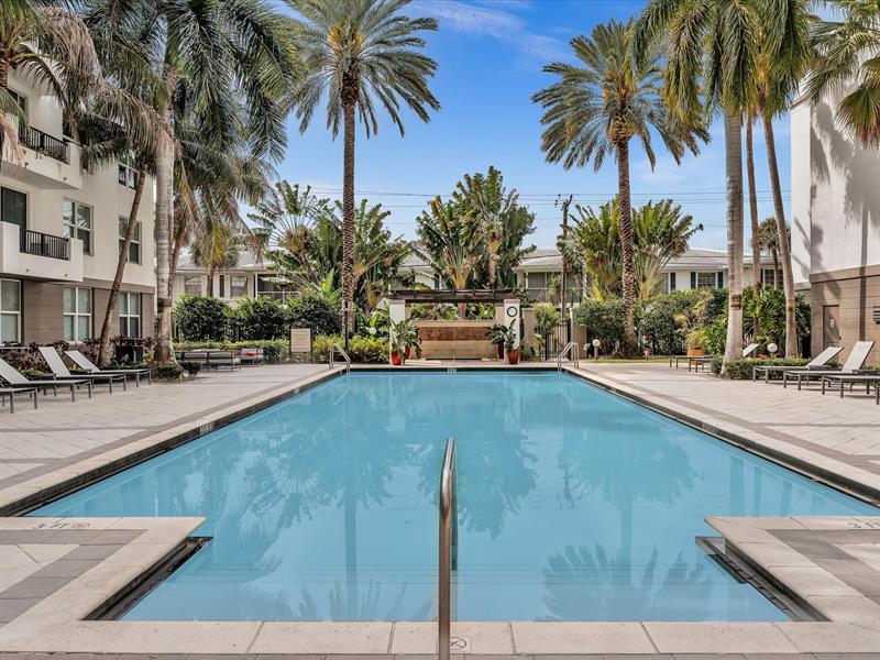 2421 NE 65th Street Fort Lauderdale FL 33308