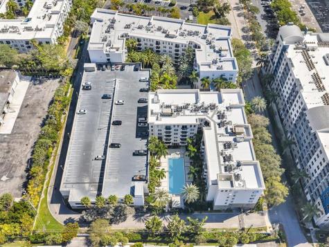 2421 NE 65th Street Fort Lauderdale FL 33308