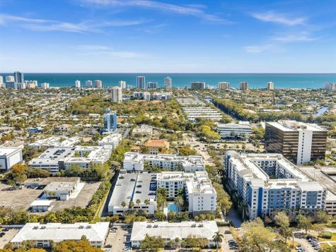 2421 NE 65th Street Fort Lauderdale FL 33308