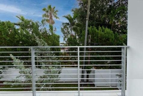 700 NE 14th Avenue Fort Lauderdale FL 33304
