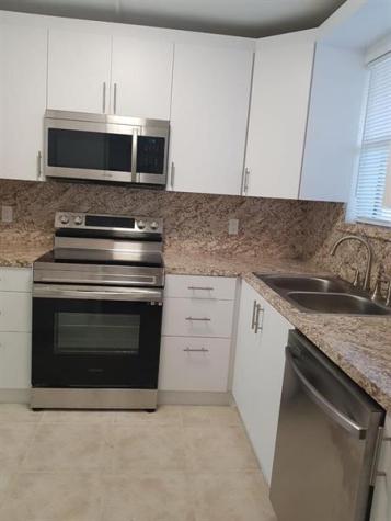 11453 NW 39th Court Coral Springs FL 33065
