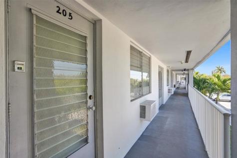 2000 NE 51st Court Fort Lauderdale FL 33308