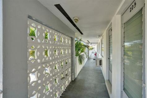 2000 NE 51st Court Fort Lauderdale FL 33308