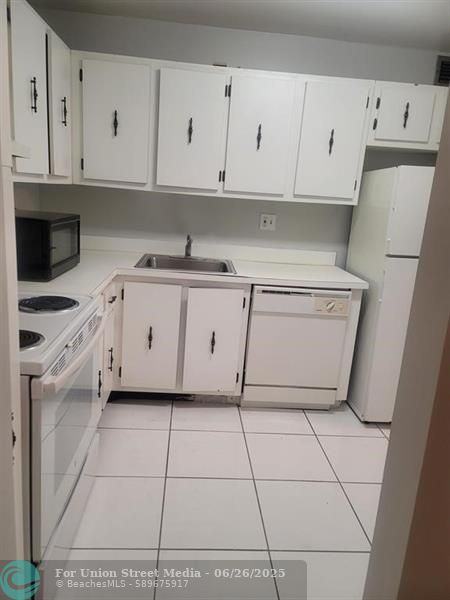 4354 NW 9th Avenue Deerfield Beach FL 33064