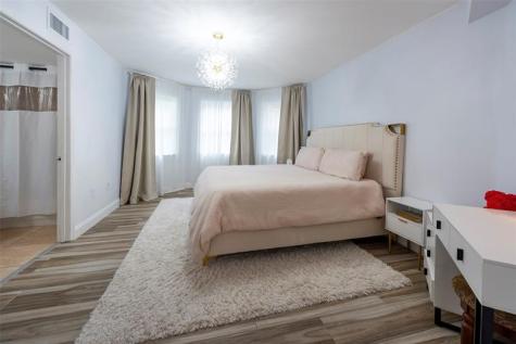 761 N Pine Island Road Plantation FL 33324