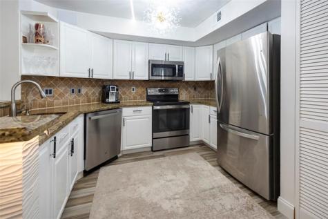 761 N Pine Island Road Plantation FL 33324