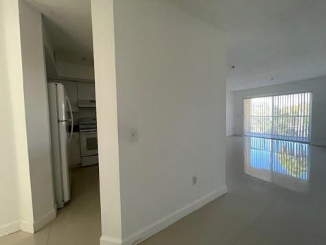 470 S Park Road Hollywood FL 33021