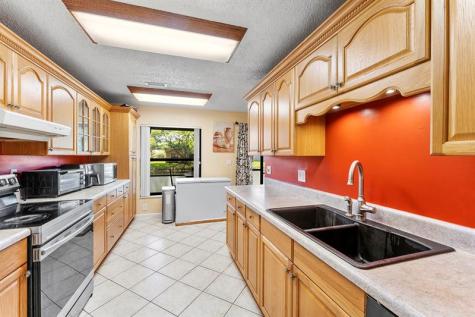3051 NW 48th Avenue Coconut Creek FL 33063