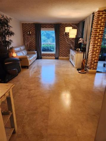 2664 Carambola Cirn Coconut Creek FL 33066