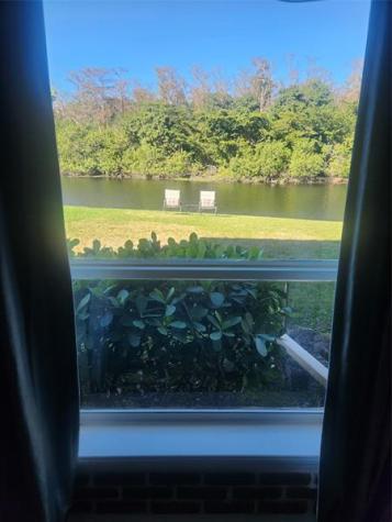 2664 Carambola Cirn Coconut Creek FL 33066